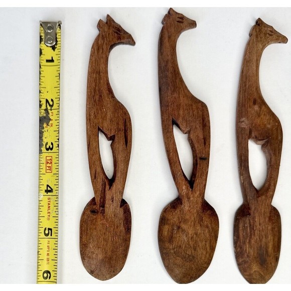 8 Wooden animal Carved Spoons Safari Animals Hand Carved Giraffe Elephant - Picture 7 of 10